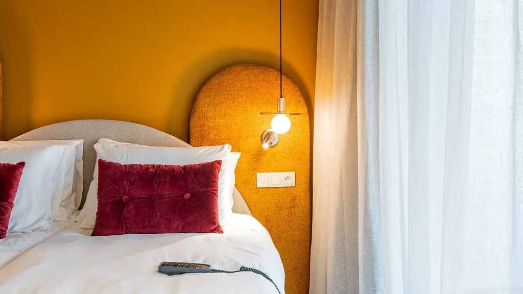 Spacious Easy Access Double room (twin beds)