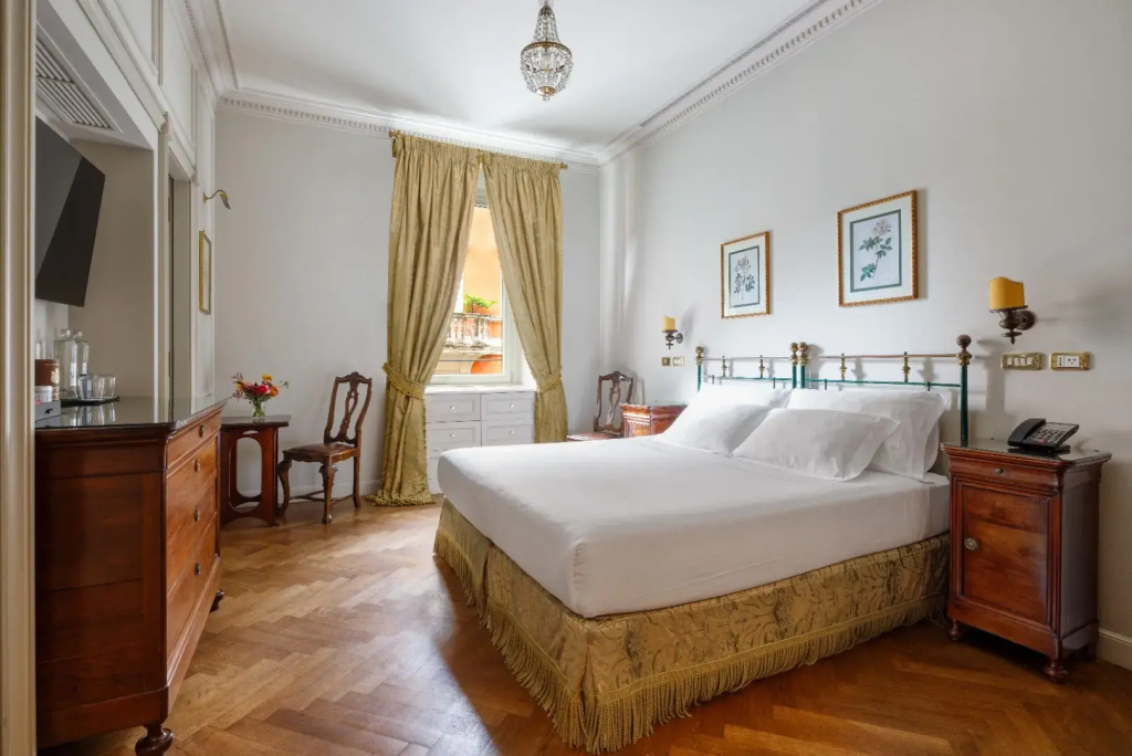Superior Double room (full double bed)