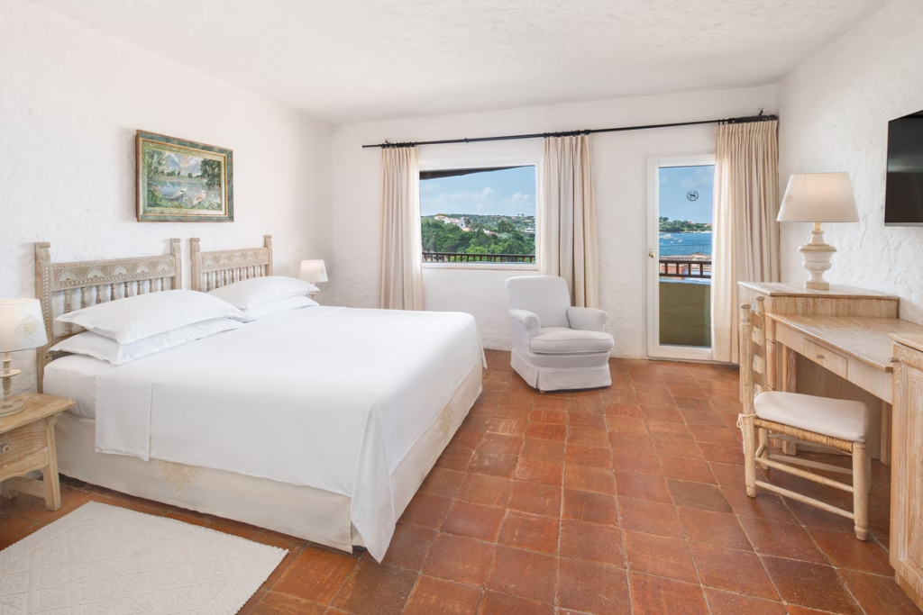 Premium Double room with Marina view (full double bed)