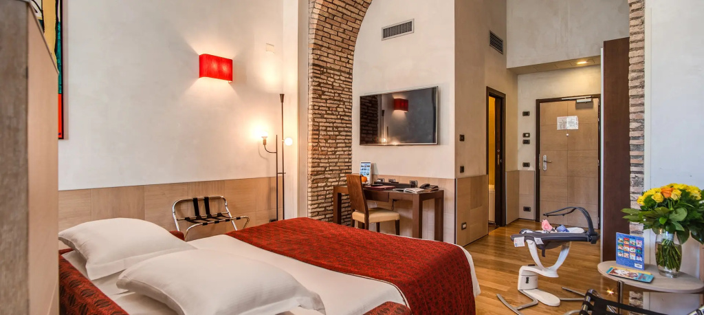 Family Double room (full double bed)