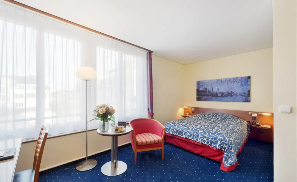 Granlit Double room (full double bed)