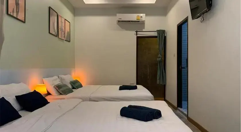Standard Quadruple room