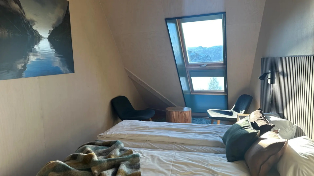 Superior Family Preikestolen Mountain Lodge room
