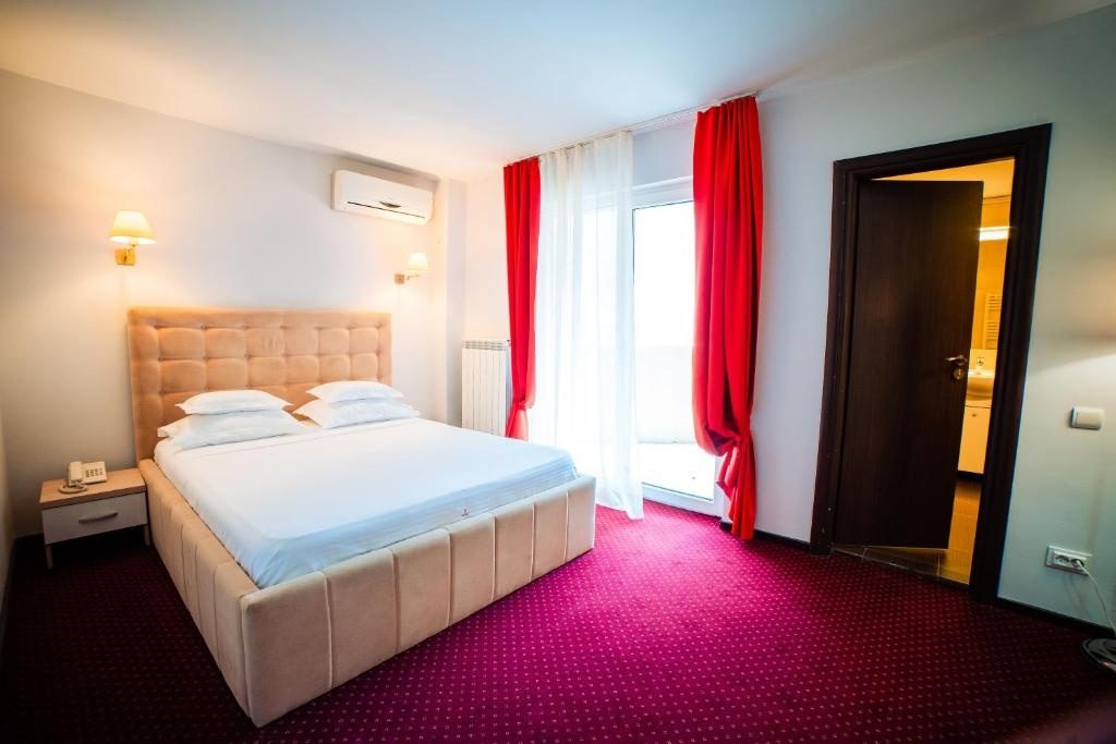Double Apartment with balcony (full double bed)