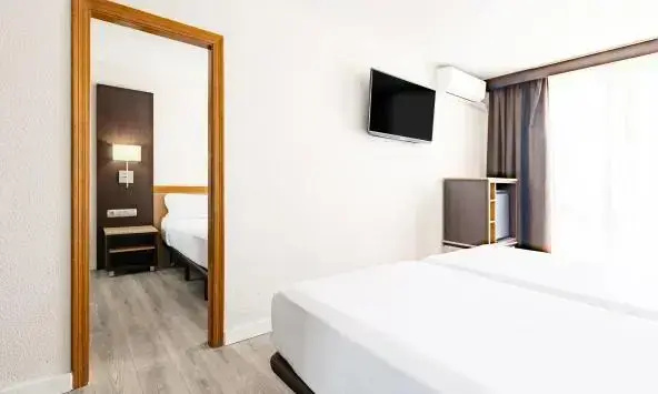 Catalonia Oro Negro Room Type - FAMILY ROOM CAPACITY 3