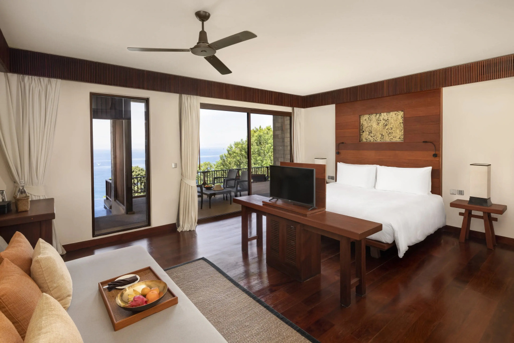2 Bedrooms Ocean Pool Suite
