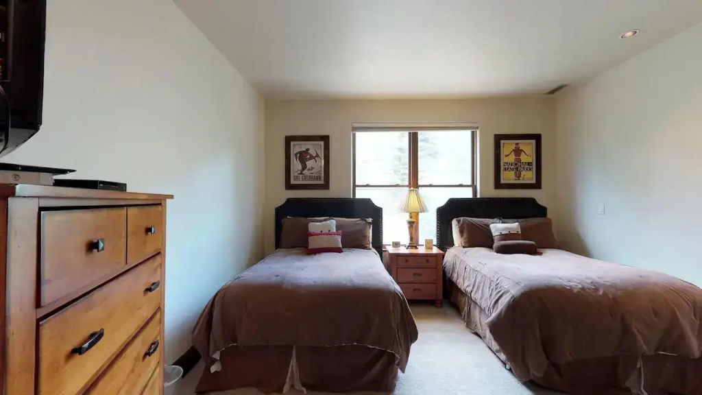4 Bedrooms Luxury Platinum Condominium