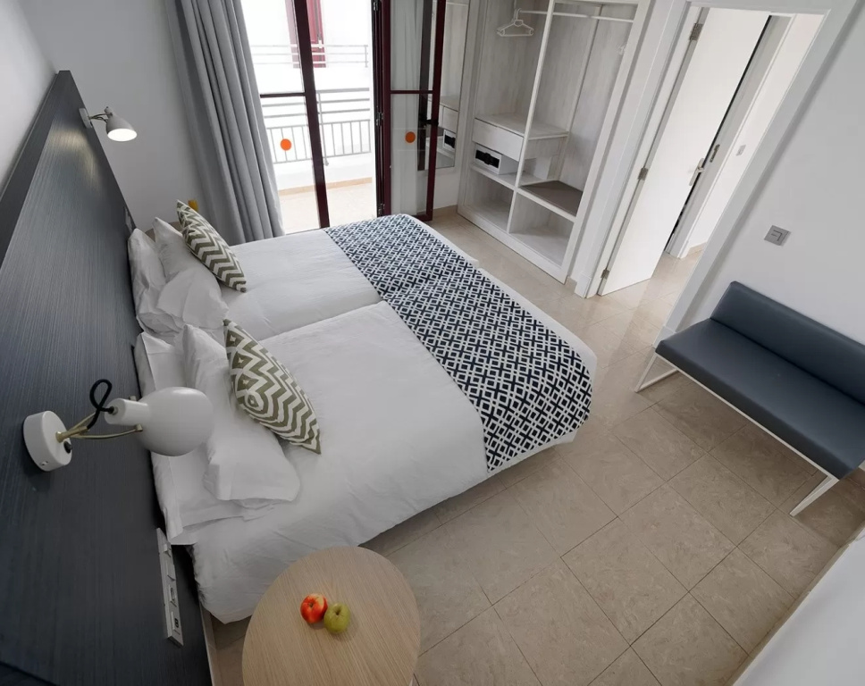 Broncemar Beach Suites Hotel - Chambres