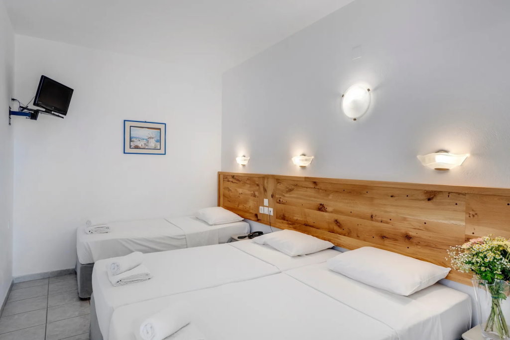 Standard Quadruple room