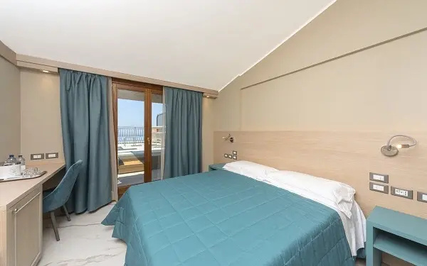 Hotel Porto Roca - Chambres