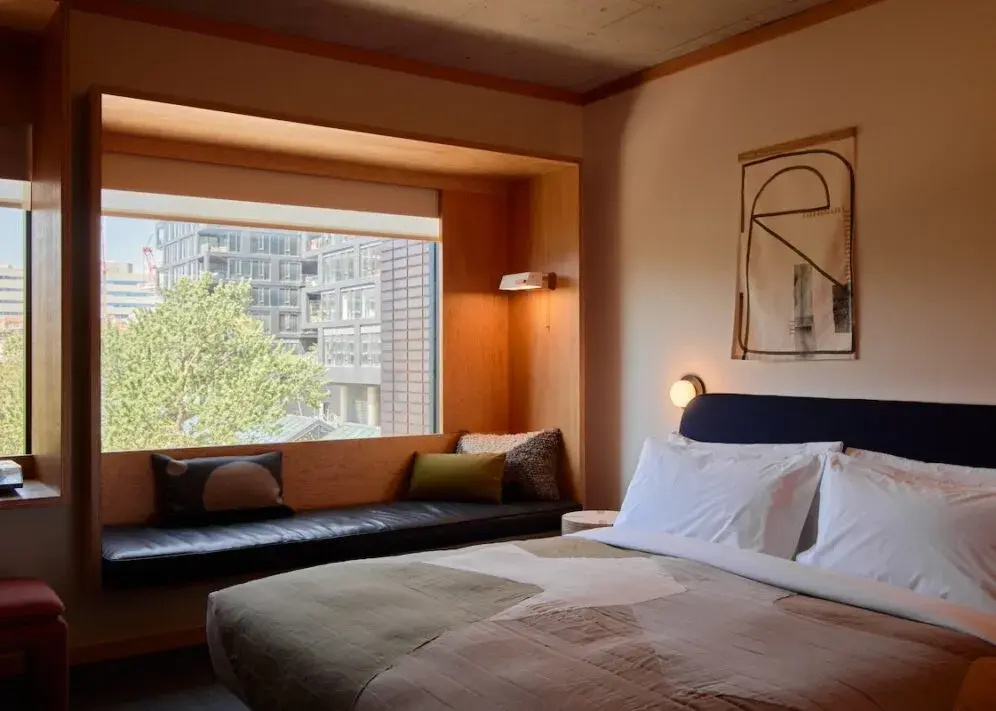 Midview Double room (full double bed)