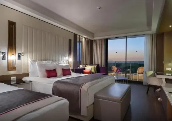 Superior Double room with land view (full double bed)