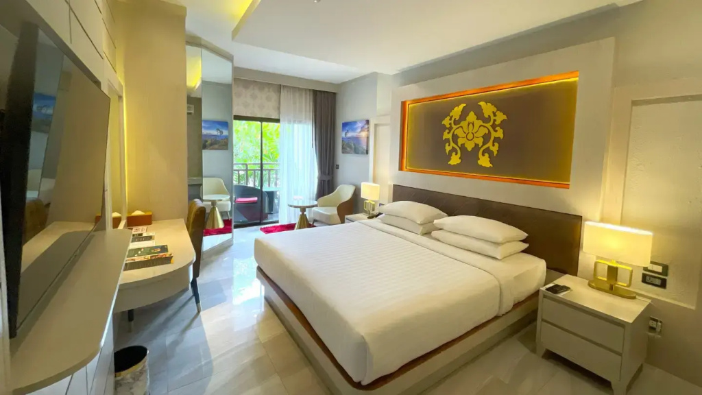 1 Bedroom Premium Double Suite (full double bed)
