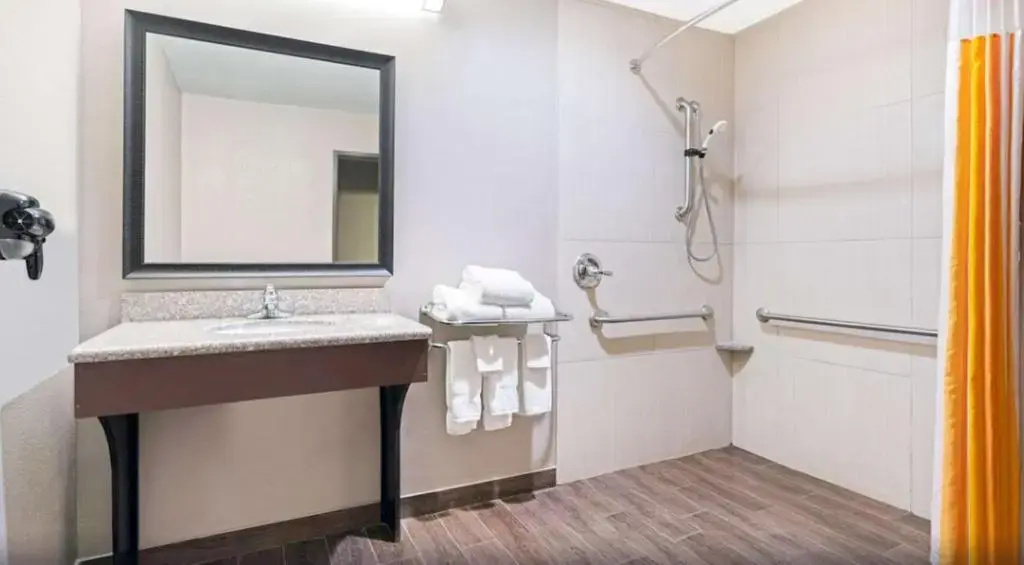 La Quinta Inn & Suites by Wyndham McAlester - Chambres