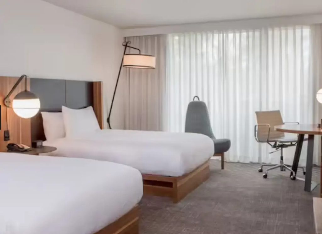 DoubleTree by Hilton Atlanta Windy Hill Ballpark - Chambres