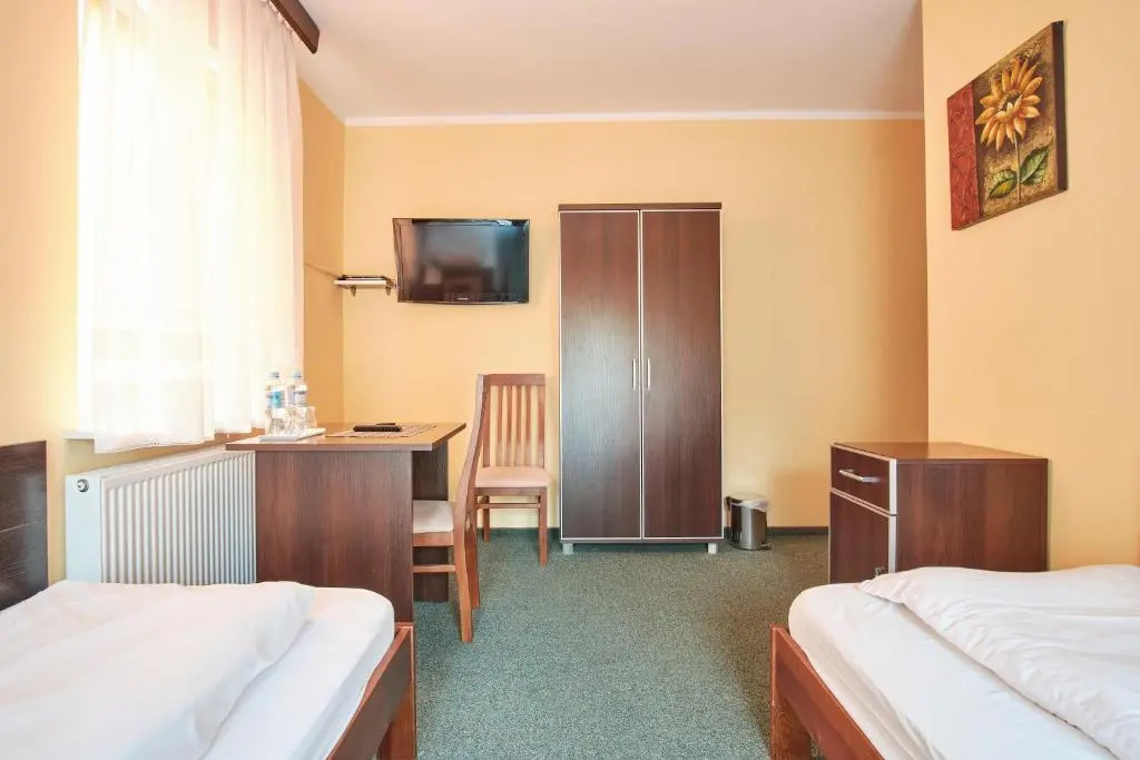 Double room (twin beds)