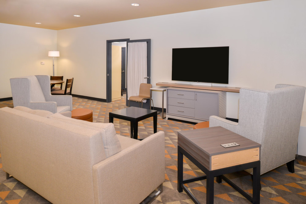 Holiday Inn Kansas City Airport by IHG - Chambres