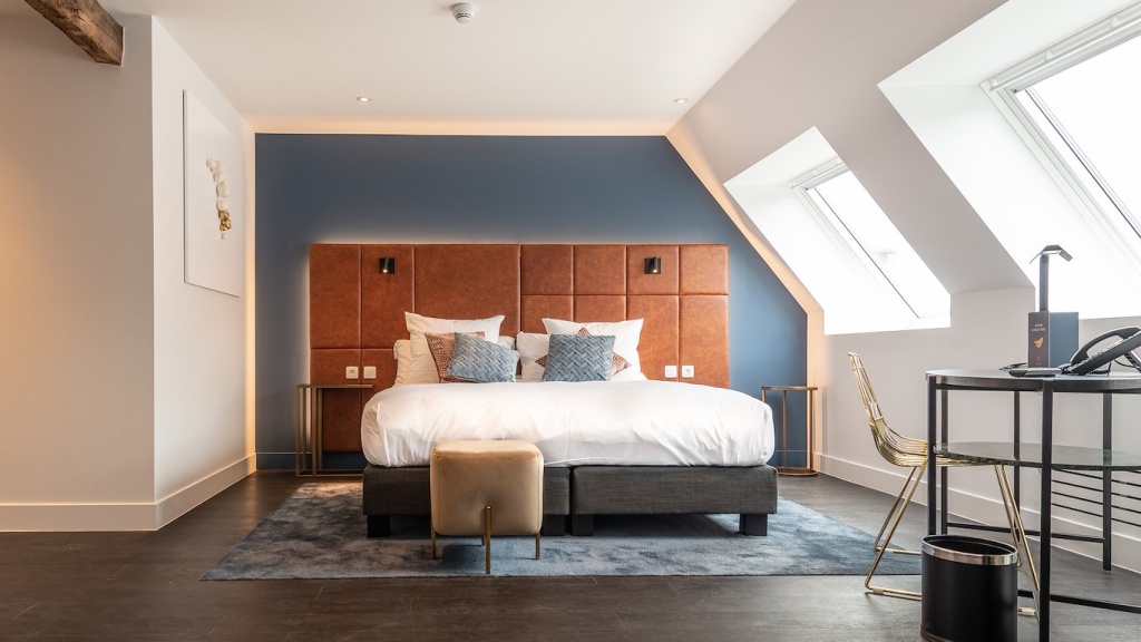 Sablon Mansion Double Suite (full double bed) (king size bed)