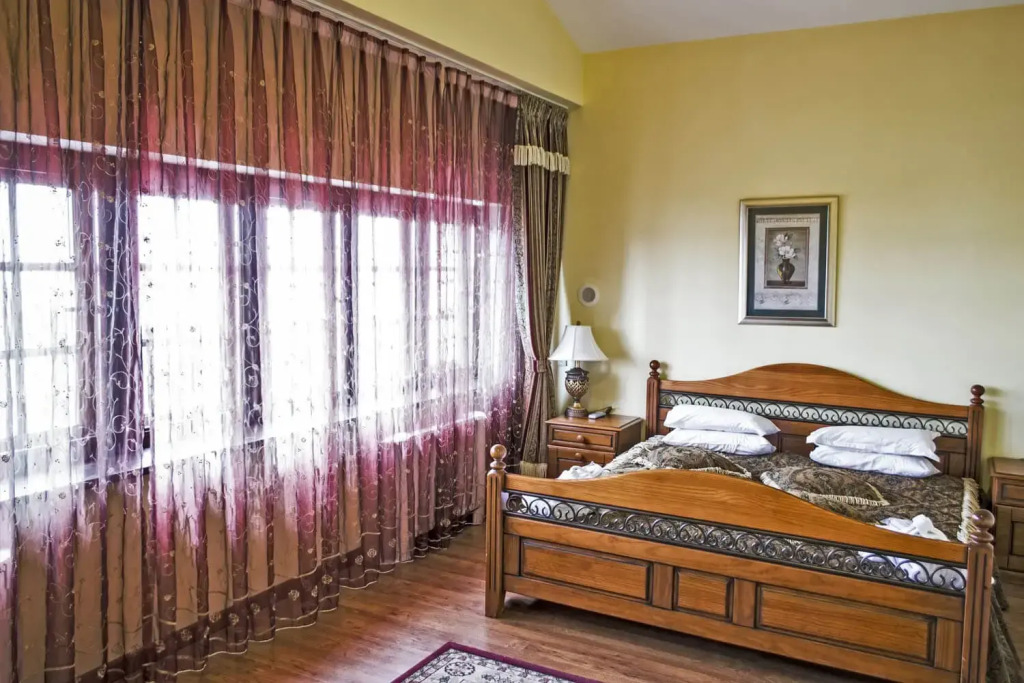 Номер семейный с 2 комнатами с балконом и с красивым видом из окна в Park Hotel Kokshetau
