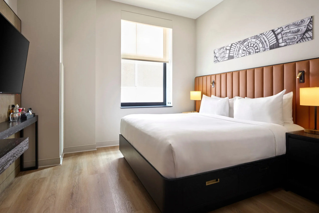 Double room (full double bed)