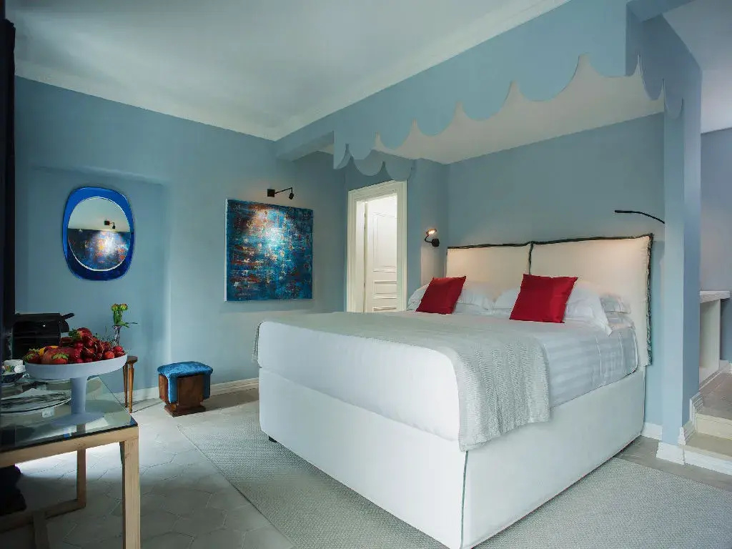 Superior with view room