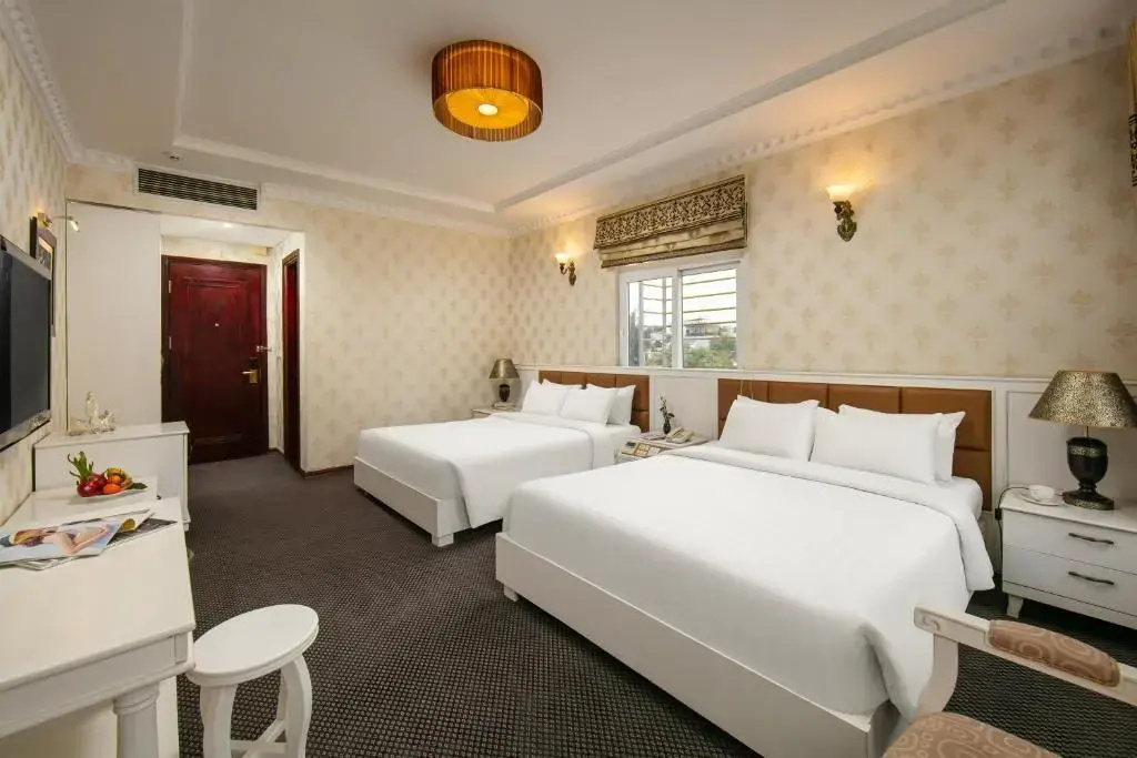 Deluxe Double room with city view (twin beds)