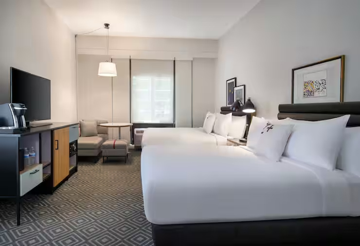 Corner room