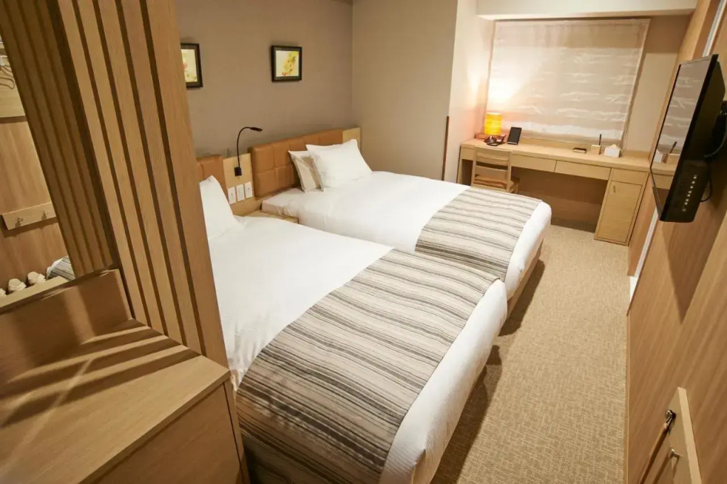 Quintessa Hotel Tokyo Haneda Comic & Books — фото