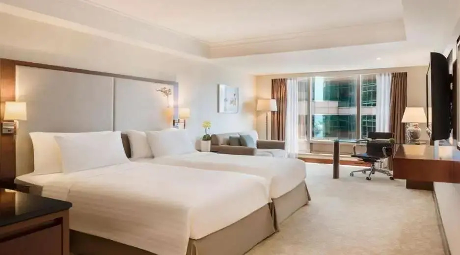 The Royal Pacific Hotel & Towers - Chambres
