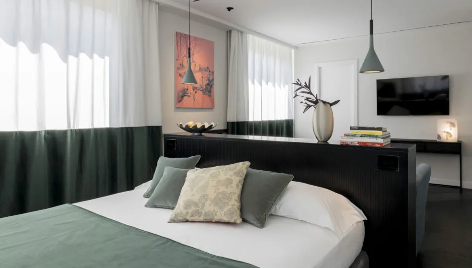 Double Junior Suite (full double bed)