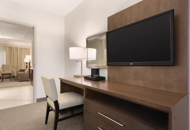 1 Bedroom Accessible Double Suite (twin beds)