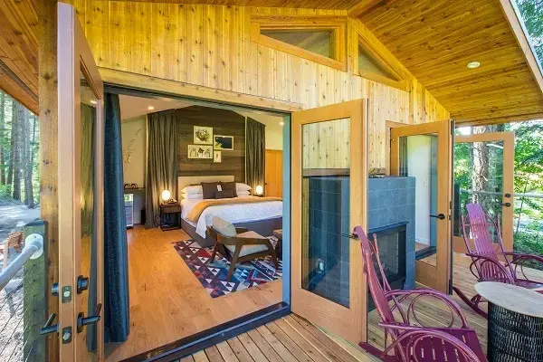 Spruce Double Tree House (full double bed)