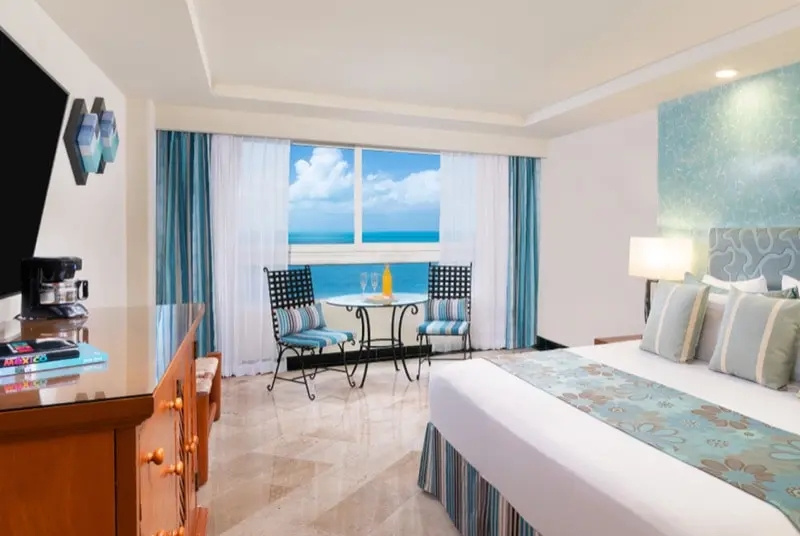 Sens Superior Double room (full double bed)