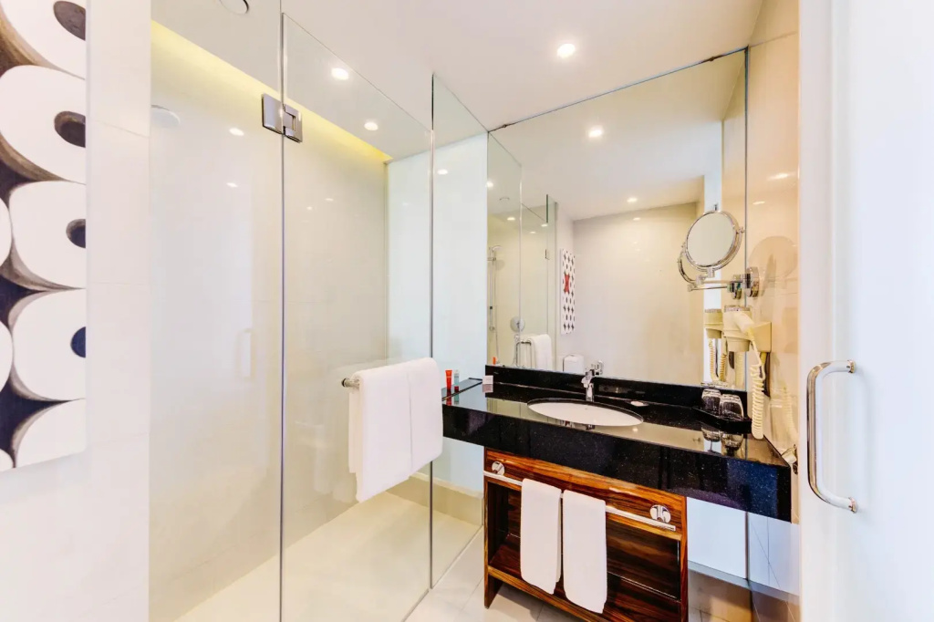 Cinnamon Red Colombo - Chambres