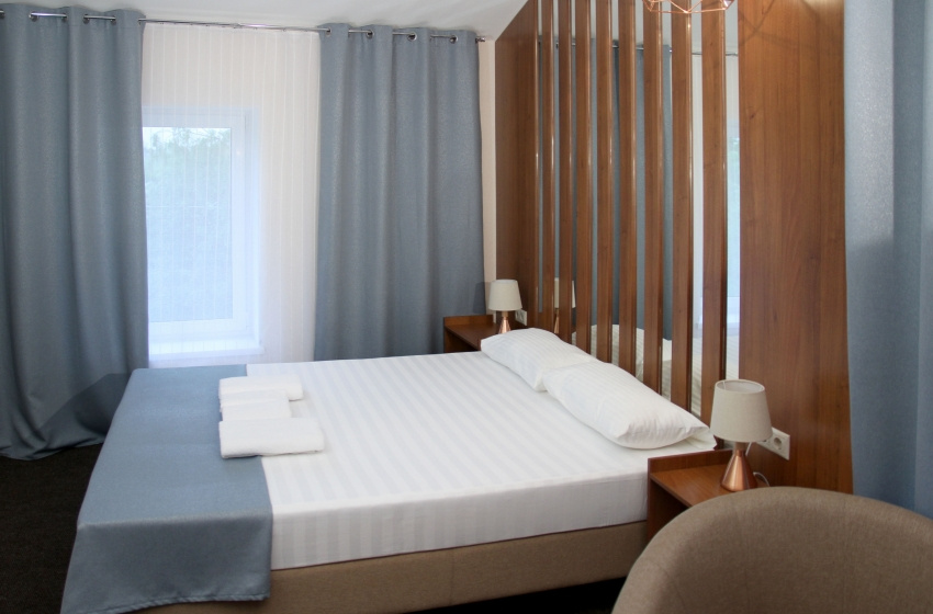 Double Suite (full double bed)