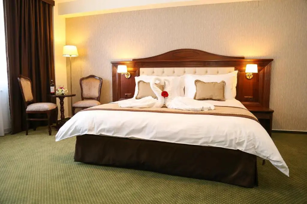 3* Double Suite with balcony (full double bed)