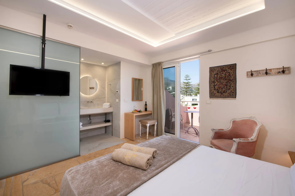 Double room with partial sea view (twin beds)