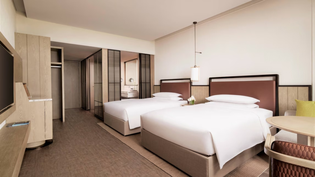 Double room with balcony (twin beds)