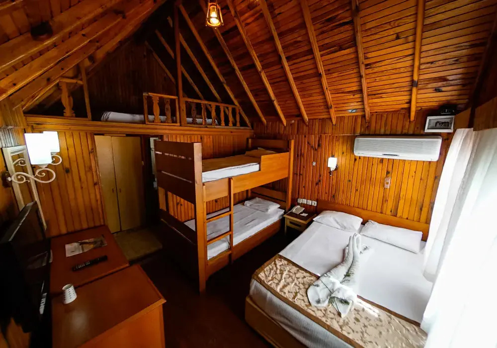 Economy room