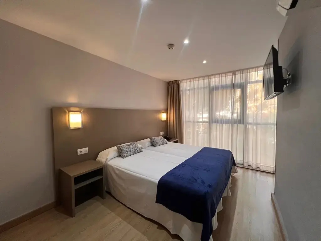 Exterior Double room (full double bed)