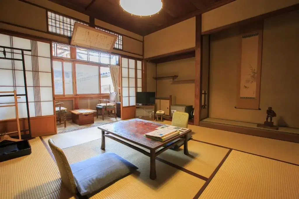 Small Japanese-Style room