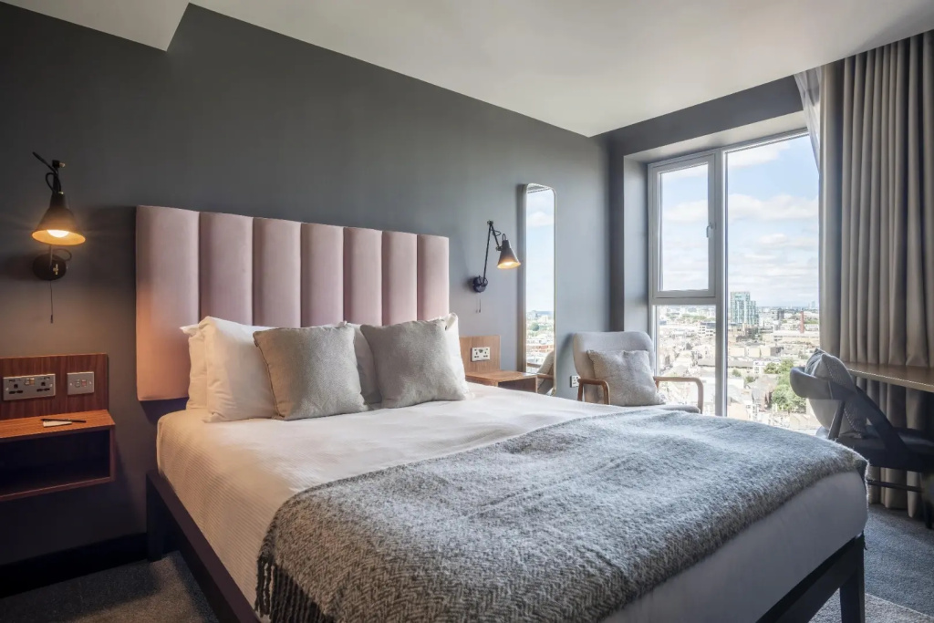 Superior Double Studio (full double bed)