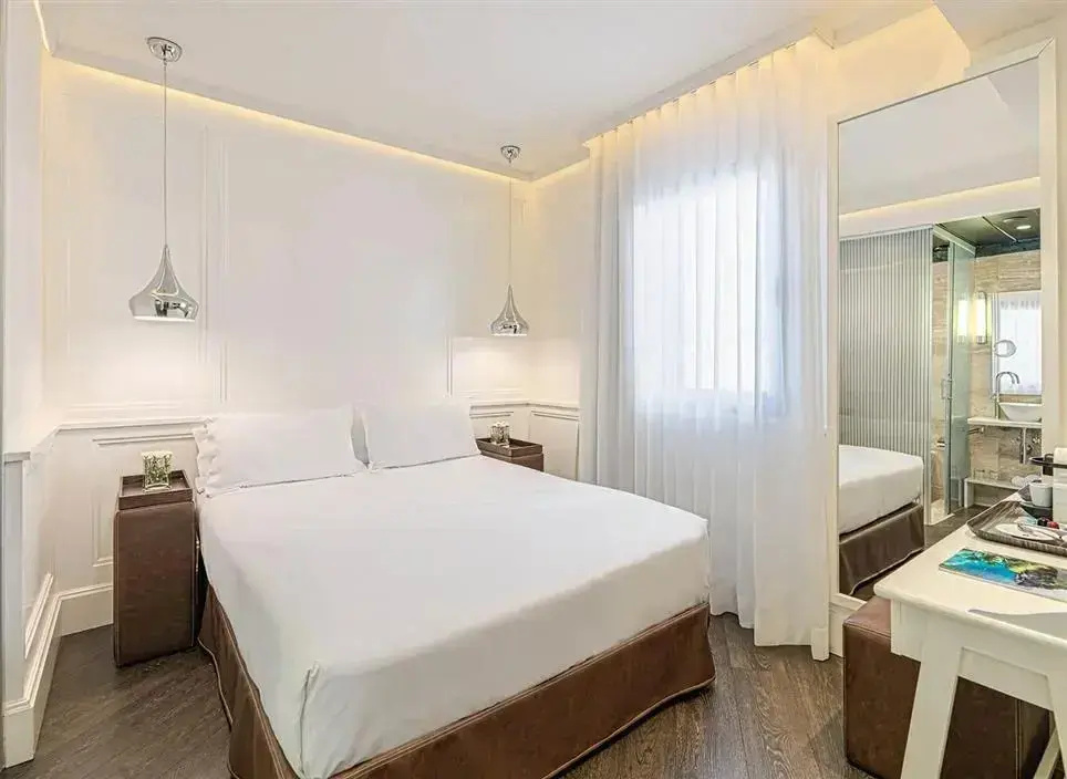 H10 Universitat Hotel - Chambres