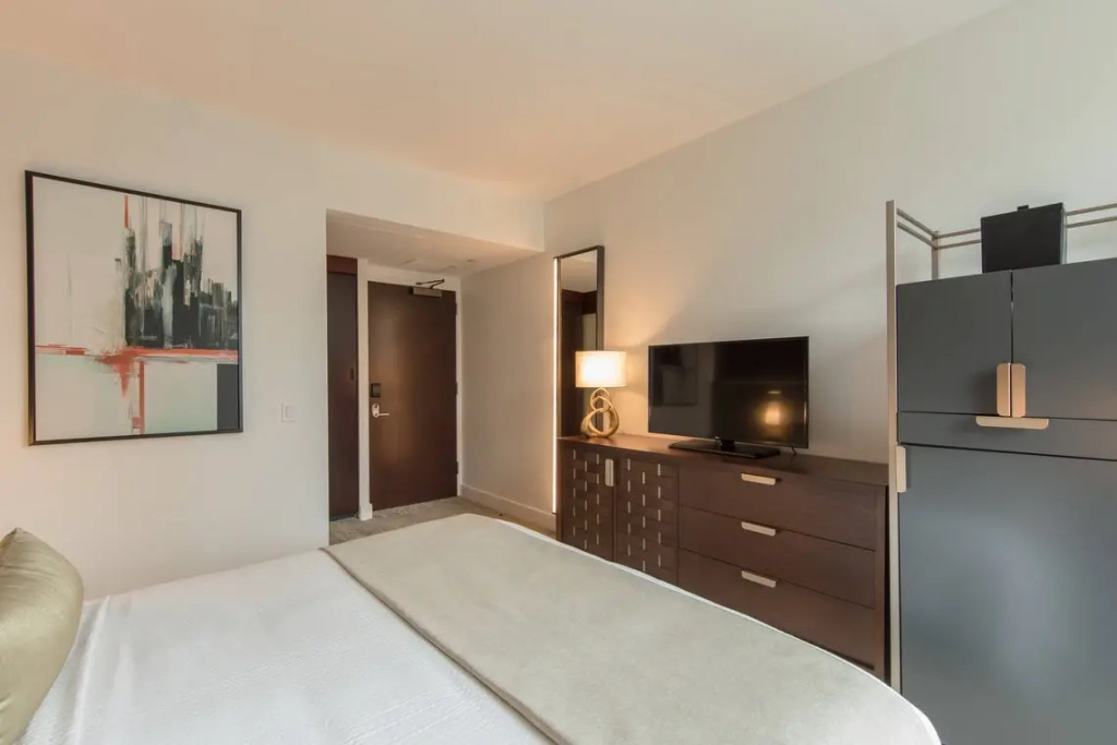 Номер с видом на улицу в Marriott Vacation Club®, New York City