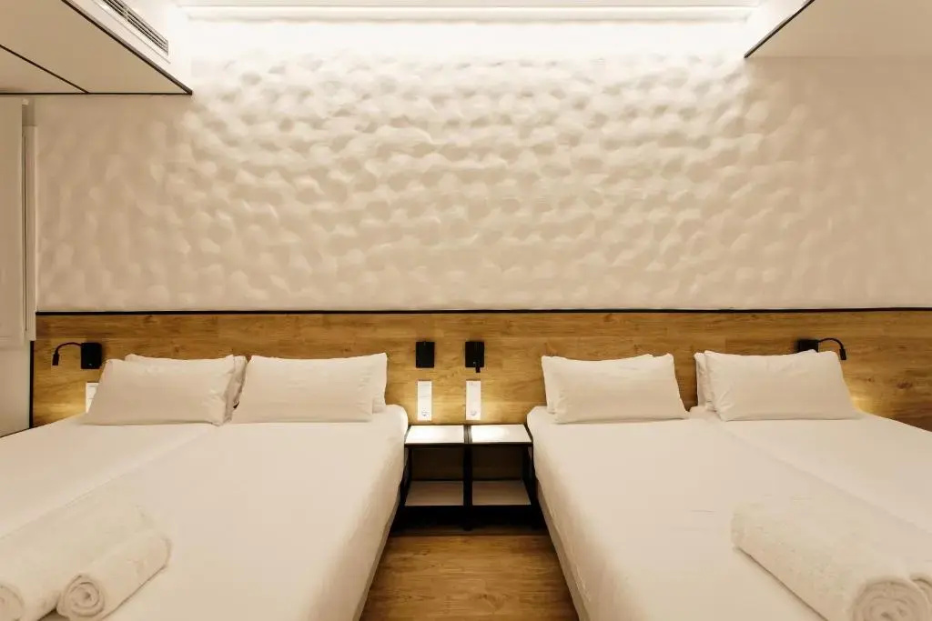 Interior Economy Quadruple Duplex room