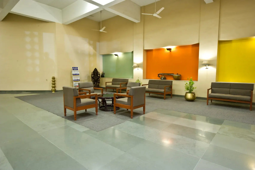Lobby & Reception