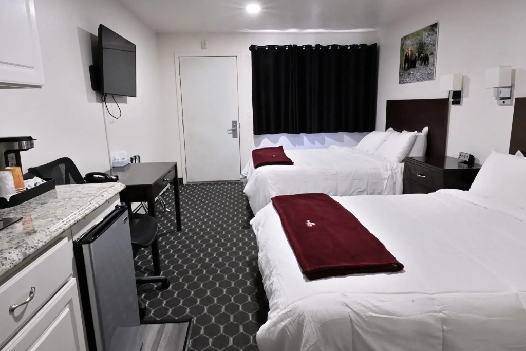 Moderate room