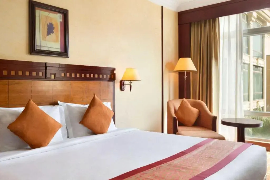 Ambassador Double Suite (full double bed)