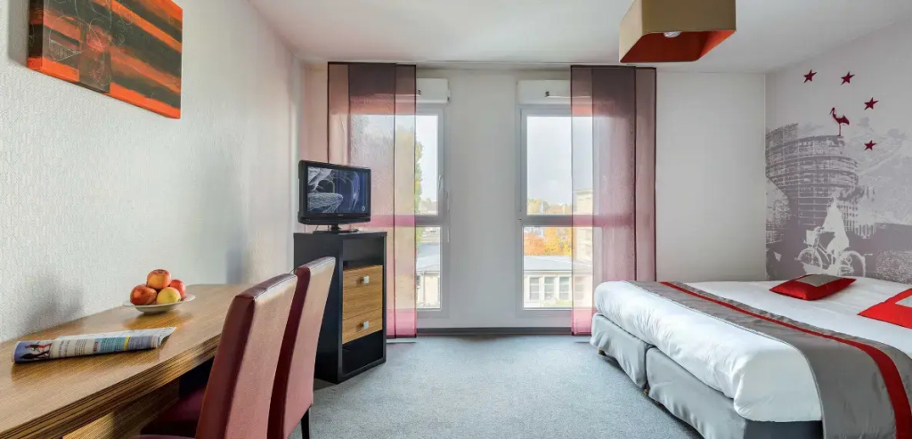 Superior Double Studio (full double bed)