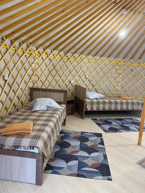 Sextuple Bungalow